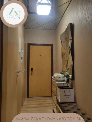 U nás medze nekladú. Čokoľvek si vymyslíte – my vám to zrealizujeme. Aj z malej, tmavej chodby vieme vytvoriť priestor...